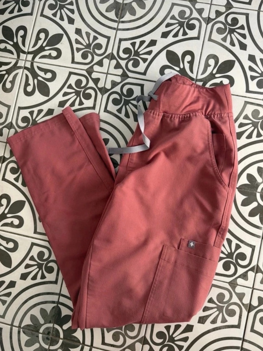 FIGS Yola Scrub Pants